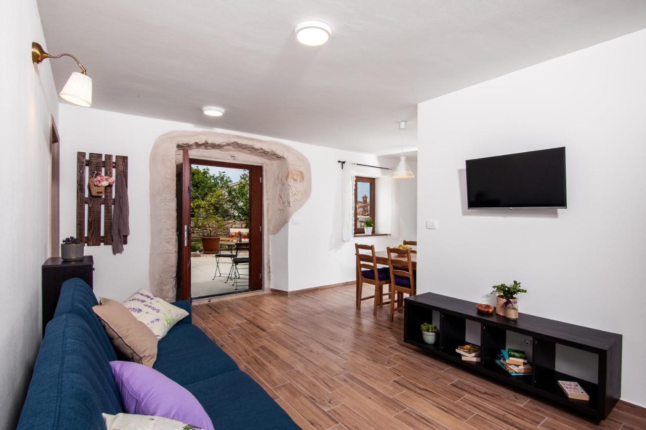 Apartments Tiny Garden Medulin Zewnętrze zdjęcie