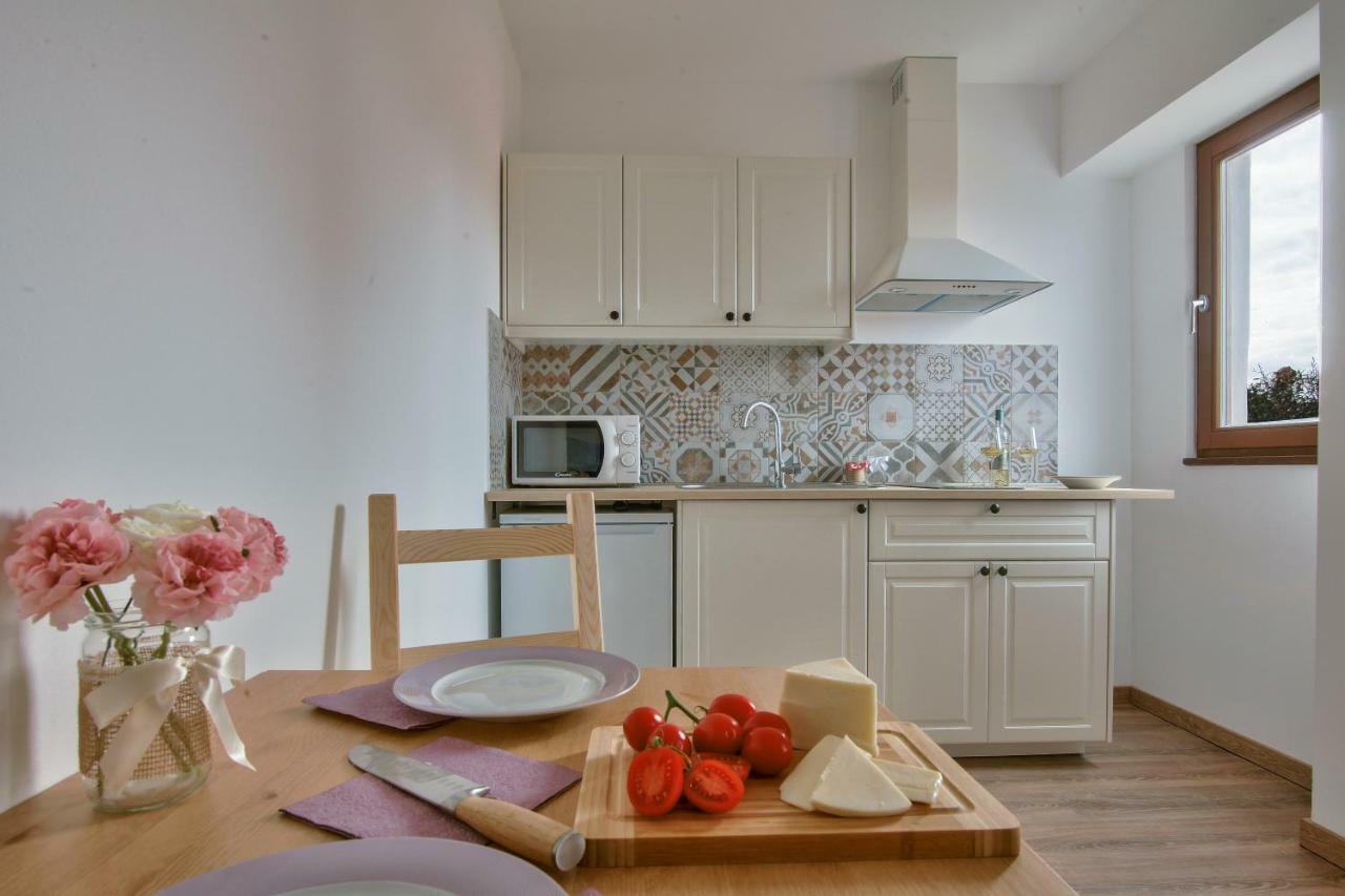 Apartments Tiny Garden Medulin Zewnętrze zdjęcie